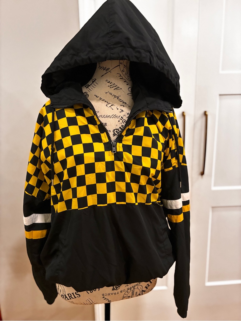 Rue21 Black & Yellow Checkerboard Hooded Pullover